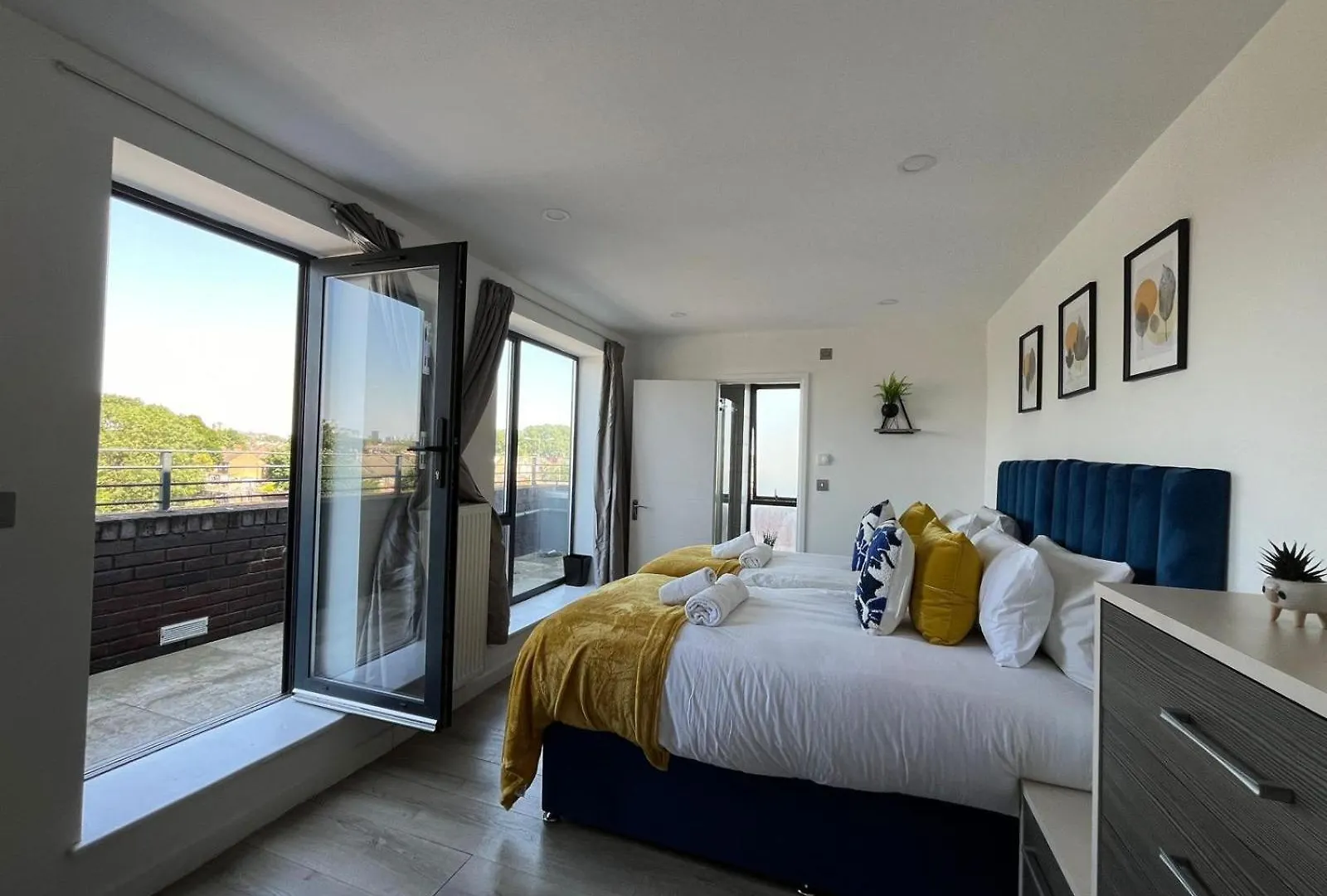 O2 Skyview Penthouse Apartment London United Kingdom
